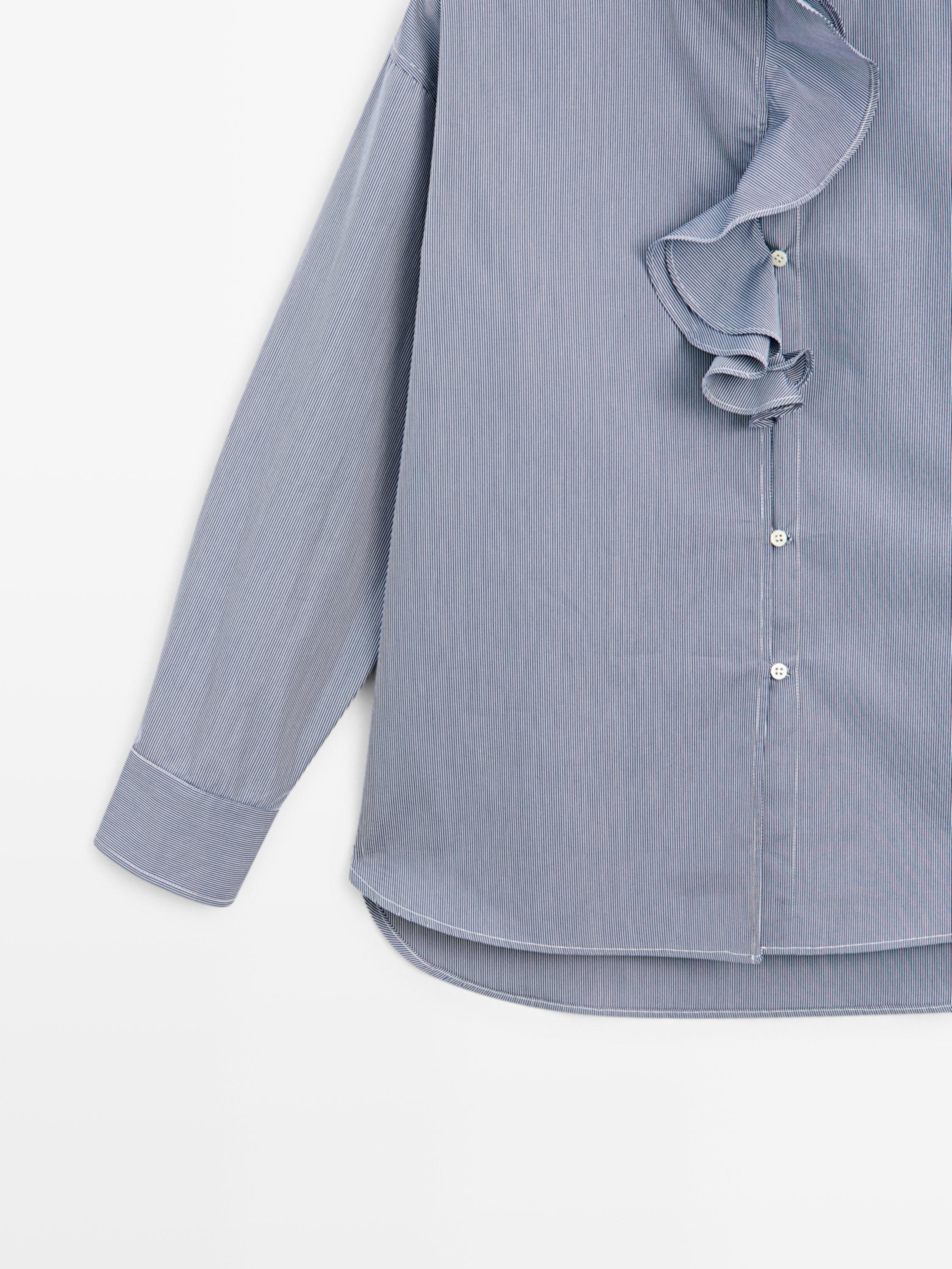 Shirt with ruffled collar detail